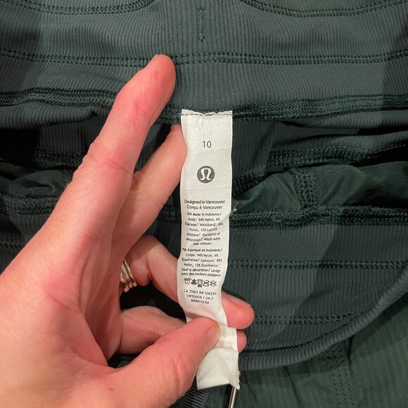 Lululemon Dance Studio Mid-Rise Pant Regular, Rainforest Green, Size 10 EUC - Picture 13 of 13